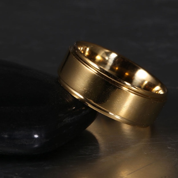 Jewelry - ➰Stainless Steel Ring